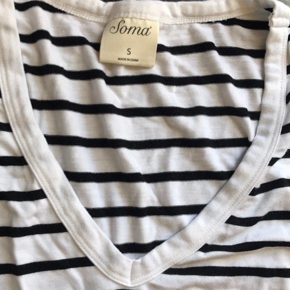 EUC black and white strip Soma Top Small - Picture 2 of 3